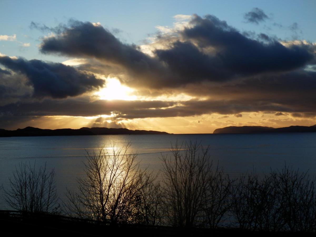 Craigneuk Near Oban, Stunning Home With Sea Views Exterior photo