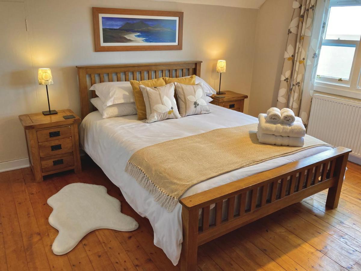 Craigneuk Near Oban, Stunning Home With Sea Views Exterior photo